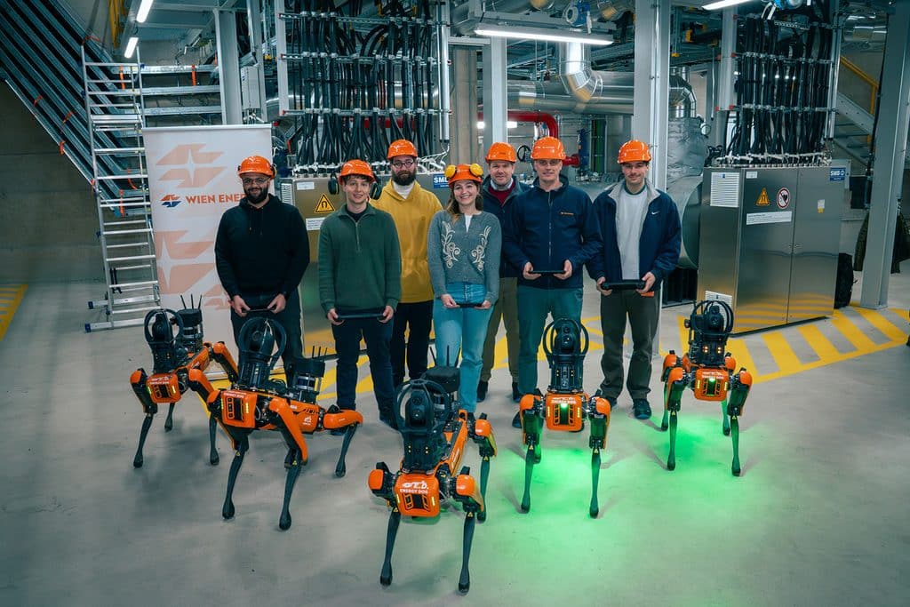 Members of Wien Energie’s drone and robotics team, from left to right: Yussef Abdel-Wahab, Alexander Hamböck , Klaus Lex , Charlotte Friedl, Bernhard Jurin, Peter Liebhart and Joshua Köster